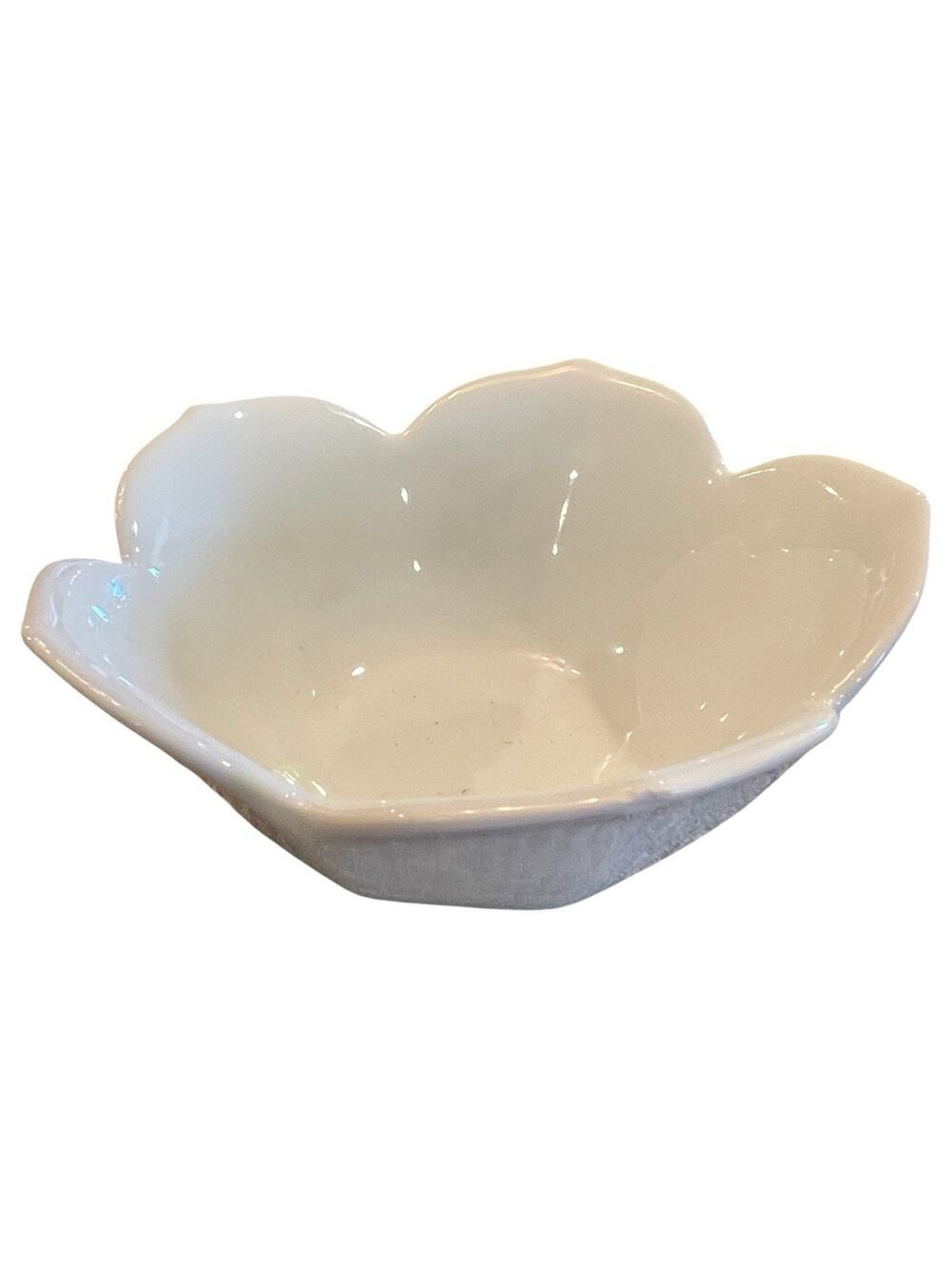 Pier 1 White Ceramic Flower Petal Dish Bowl China Small Trinket Sauce